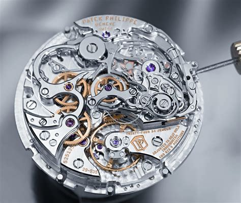 The Bond Between Wearer and Timepiece: The Emotional Connection